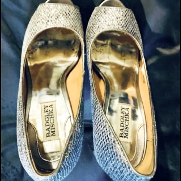 Badgley Mischka Shoes - Badgley Mischka Silver Peep Toe Pumps